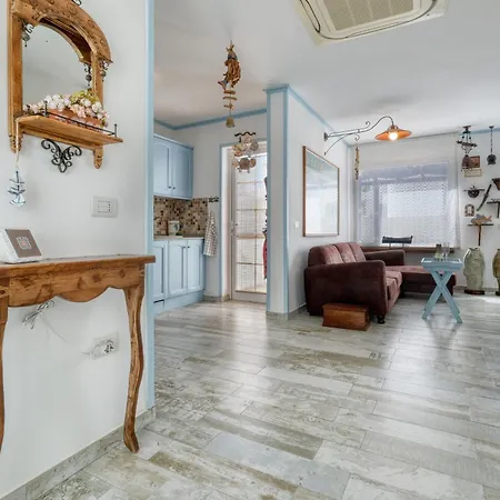 L Azdora La Concha Luxury House-shared Pool Playa Honda (Lanzarote)