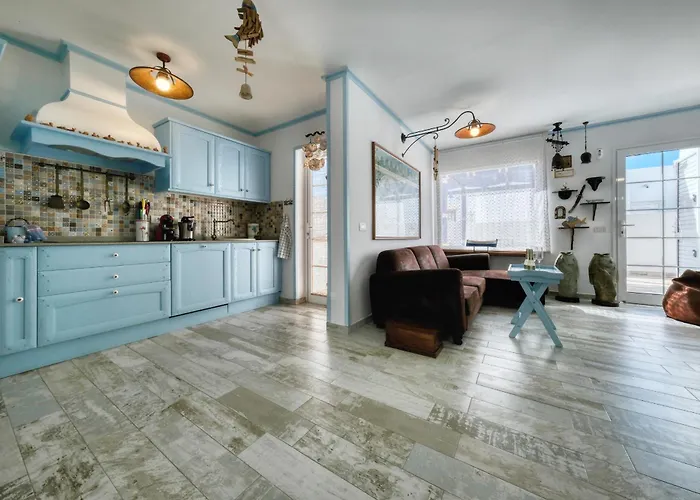 L Azdora La Concha Luxury House-shared Pool *