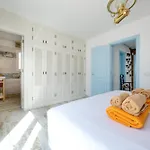 Dom wakacyjny L Azdora La Concha Luxury House-shared Pool *