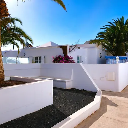 Tatil Evi L Azdora La Concha Luxury House-shared Pool Playa Honda (Lanzarote)