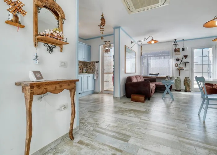 L Azdora La Concha Luxury House-shared Pool Playa Honda (Lanzarote)