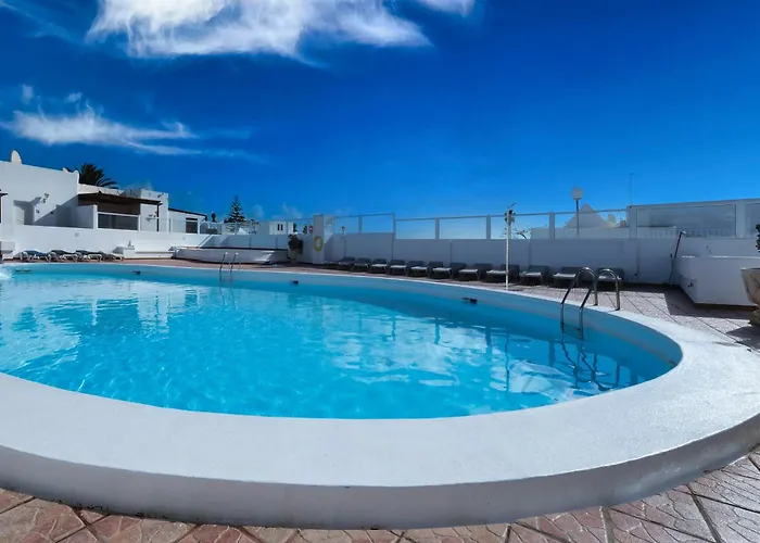 L Azdora La Concha Luxury House-shared Pool *